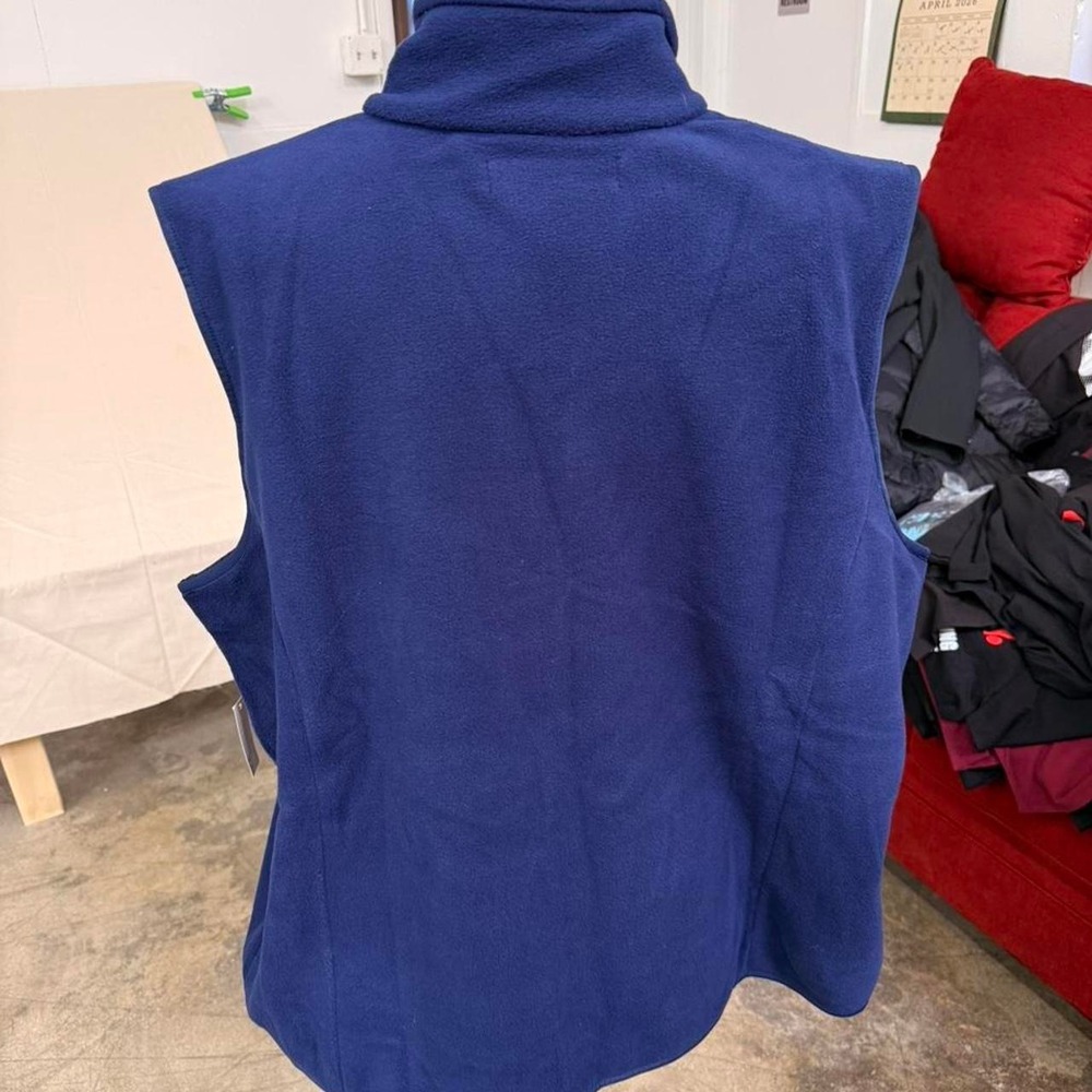 Amazon Essentials Fleece Vest View 2